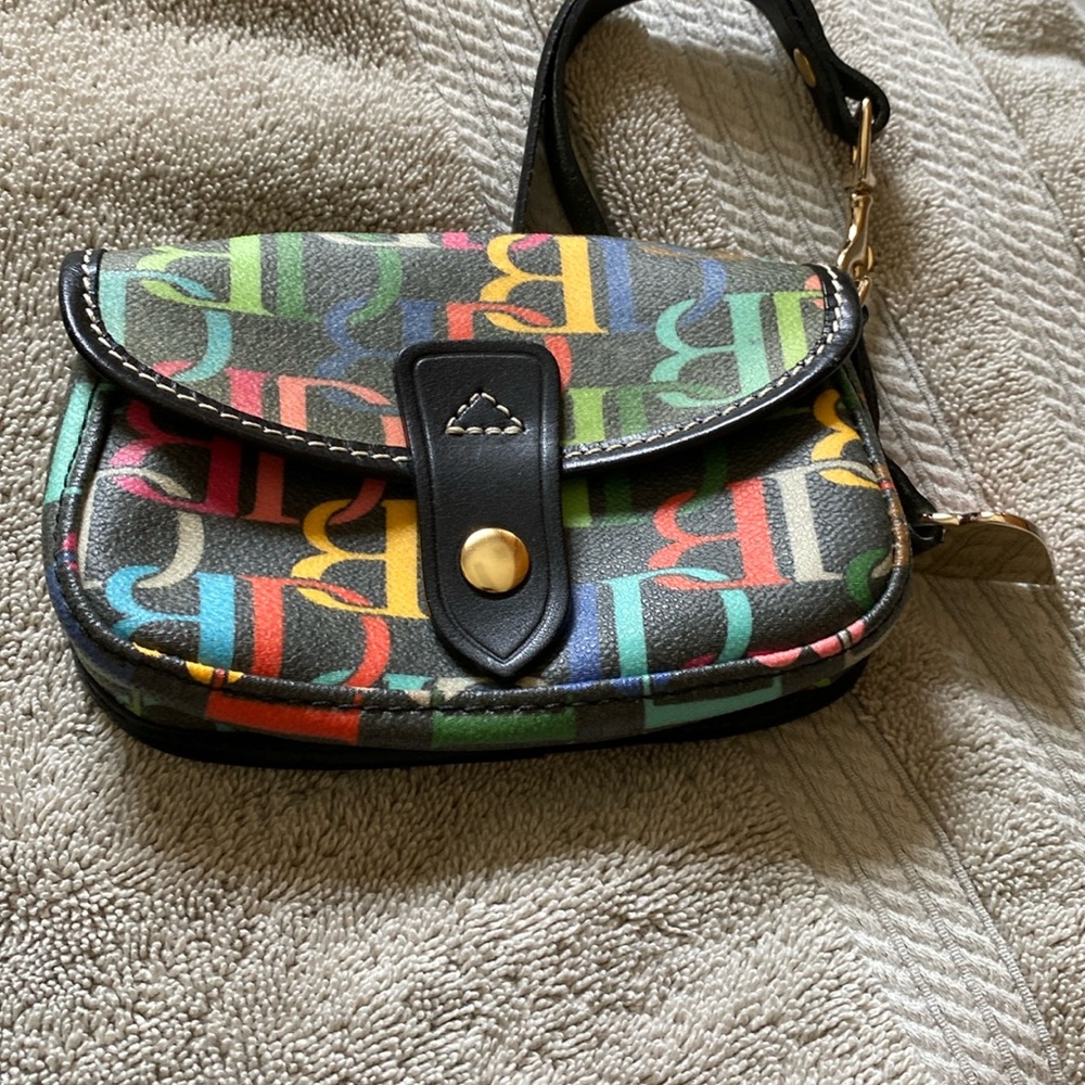 Dooney & Bourke